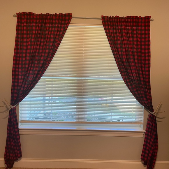 Handmade red plaid curtains - Picture 1 of 3
